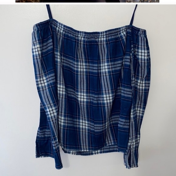 Cloth & Stone Off the shoulder top - Picture 2 of 4